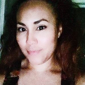 Meet your Posher, Yolanda